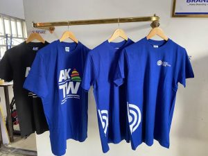 Printed with flex material. (the logo is printed with printable flex)